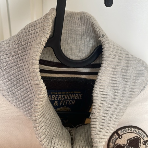 Abercrombie and fitch vintage sweater - Picture 6 of 12